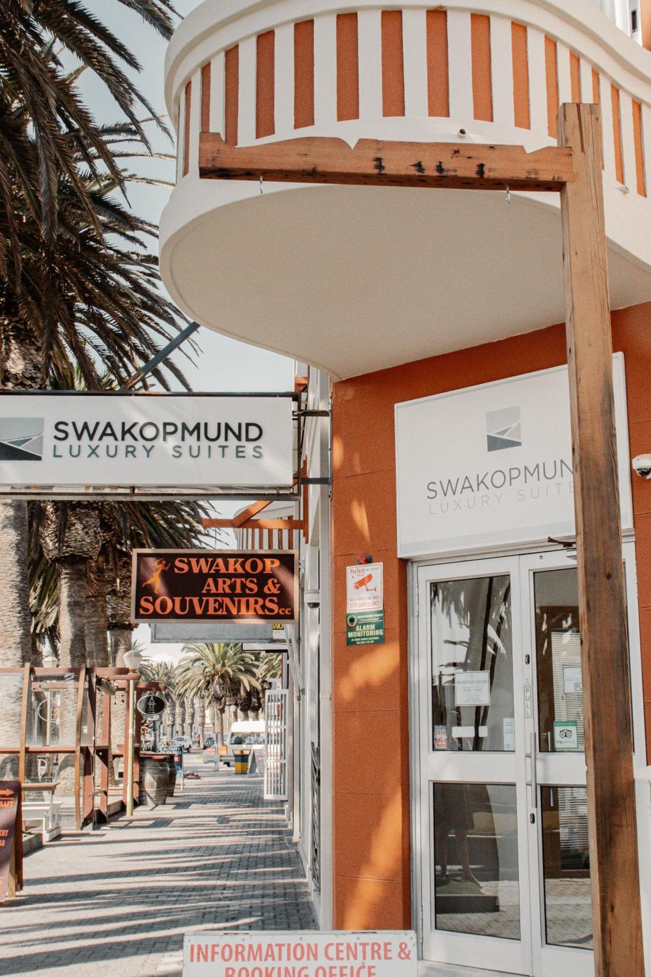 Swakopmund Luxury Suites Exteriör bild